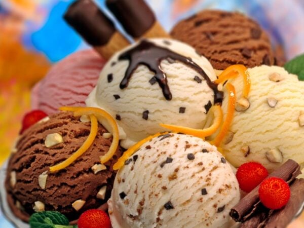 bowl of scoops of ice cream