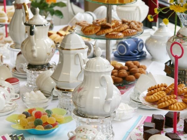 littlechicagoguide afternoon tea service chicago