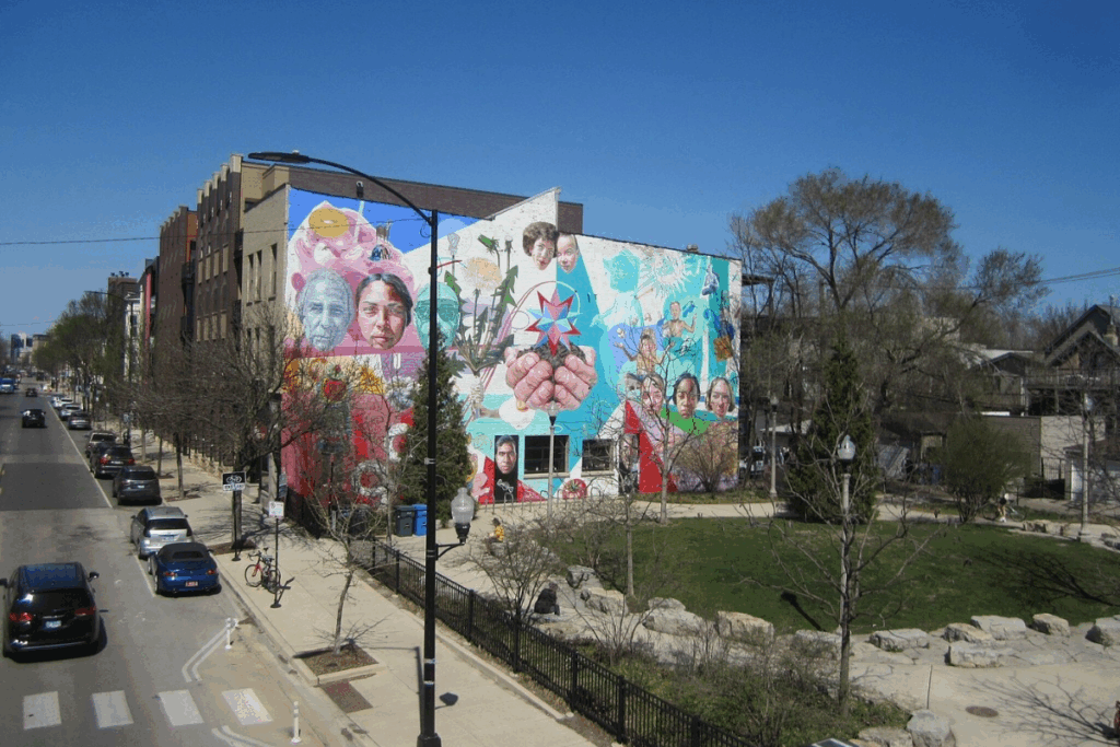 Mural along Chicago's 606 Trail