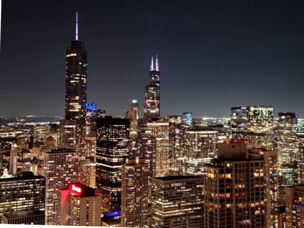 vibrant Chicago skyline, a top city view