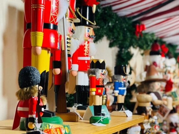 christmas ornaments at christkindlmarket-chicago