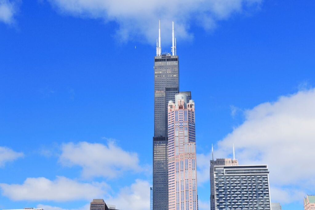 Willis Tower Chicago skyline view with tallest building in the city